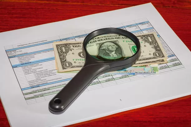 IRS investiga a todas las personas que depositen más de este monto en sus cuentas bancarias