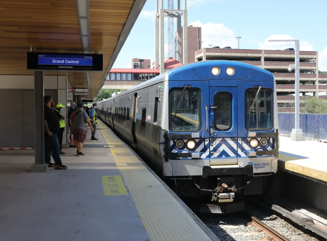 El Metro-north Operará Las Primeras Locomotoras Eléctricas Y a Batería Del País Para Acceso a La Penn Station
