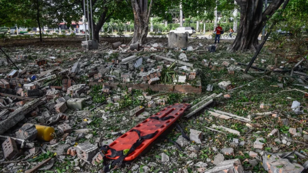 Declaran toque de queda en Cúcuta, Colombia, en la frontera con Venezuela, tras ataques con explosivos