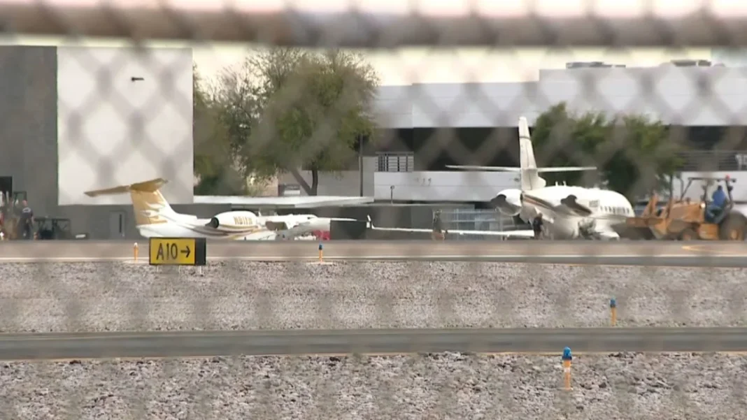 Al menos un muerto y varios heridos tras colisión de dos aviones privados en Arizona