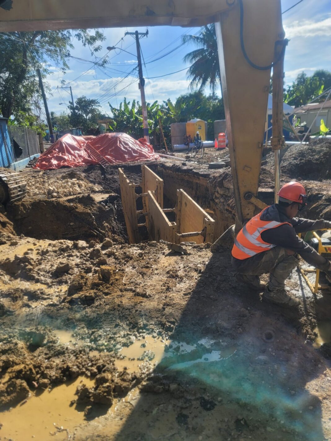 Dirigente Popular hace llamado a comunidades de Licey a definir en una Asamblea Si se realiza o No una huelga ante incumpliento de Inapa para terminar Sistema Cloacal