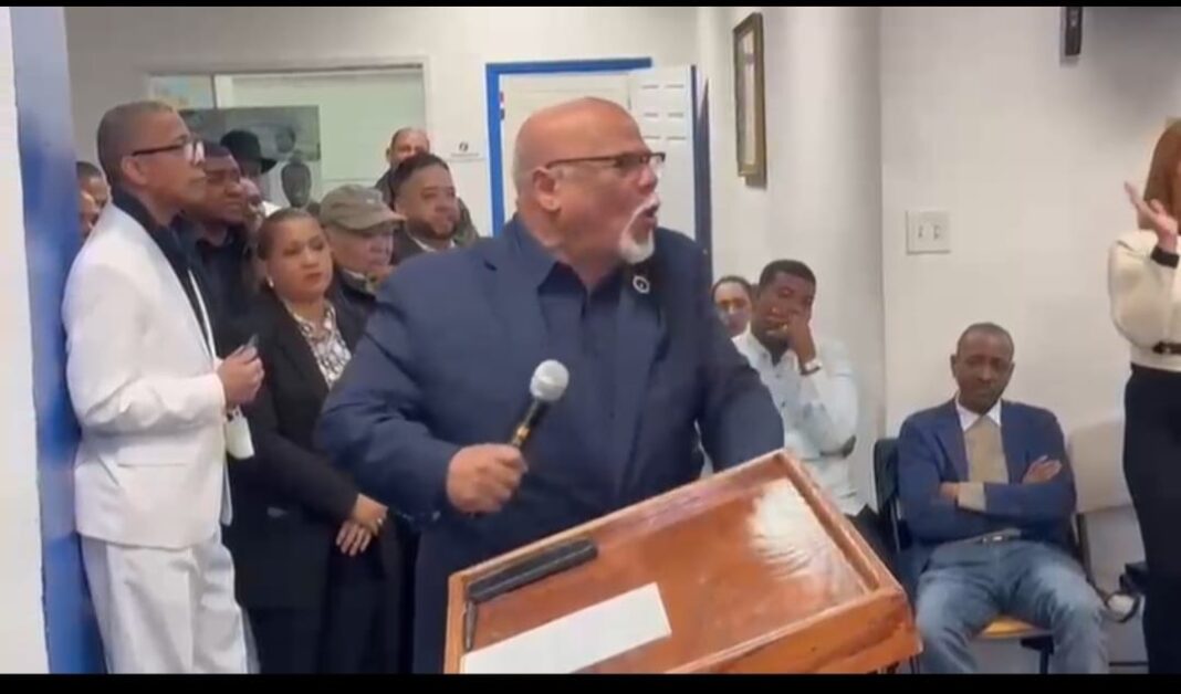 Los perremeistas con el grito al Cielo en Nueva York