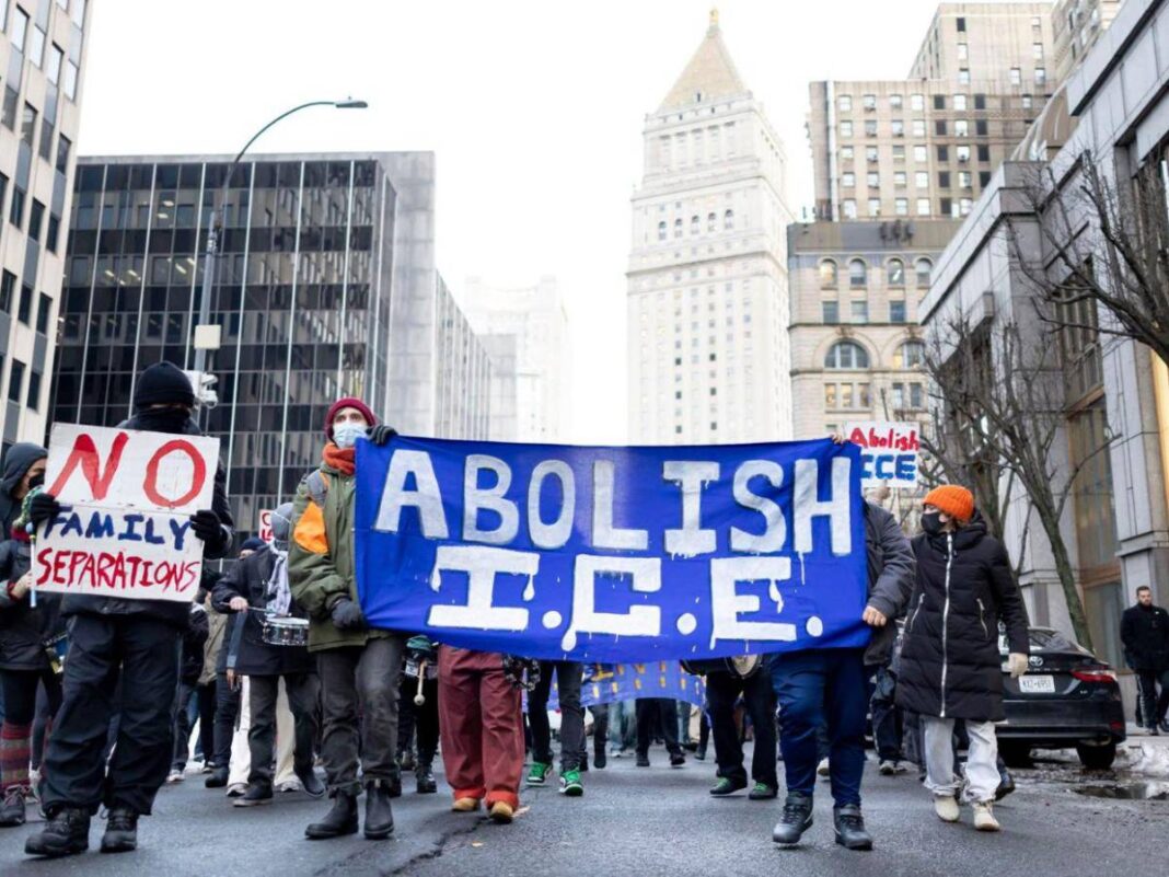 Protestas en Nueva York contra las políticas migratorias de Trump siguen a la orden del día