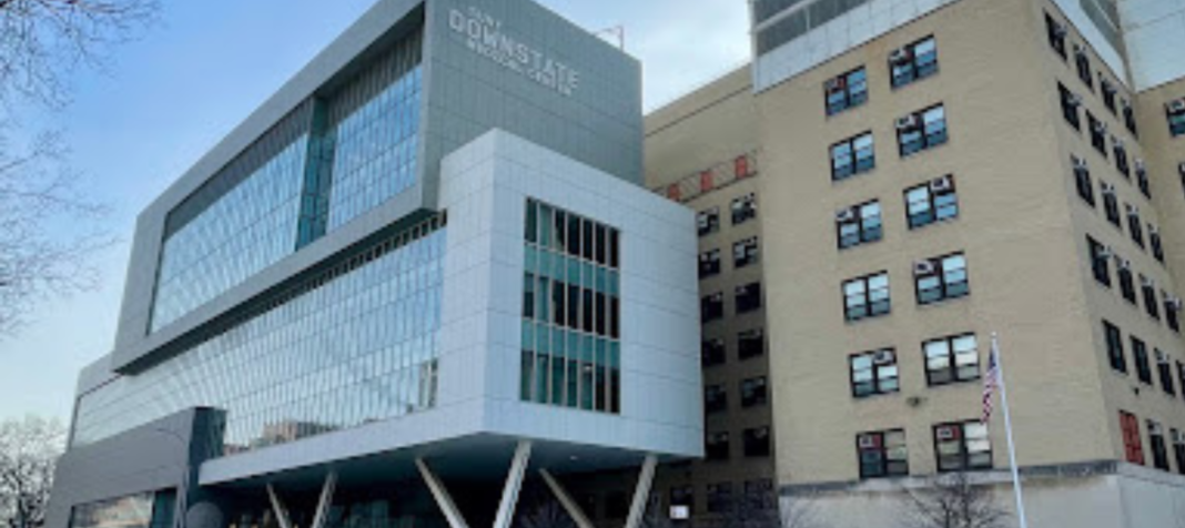 Menor de 3 años muere tras ser abandonado afuera de hospital de Brooklyn