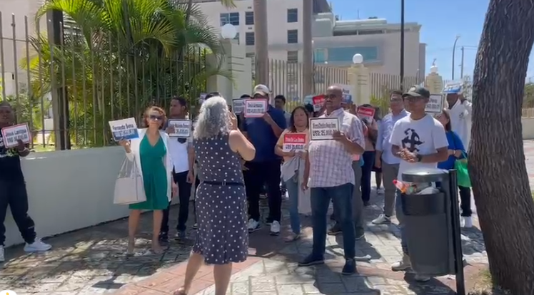 Afectados de caso Nido exigen a los legisladores dominicano endurecer penas por fraude financiero