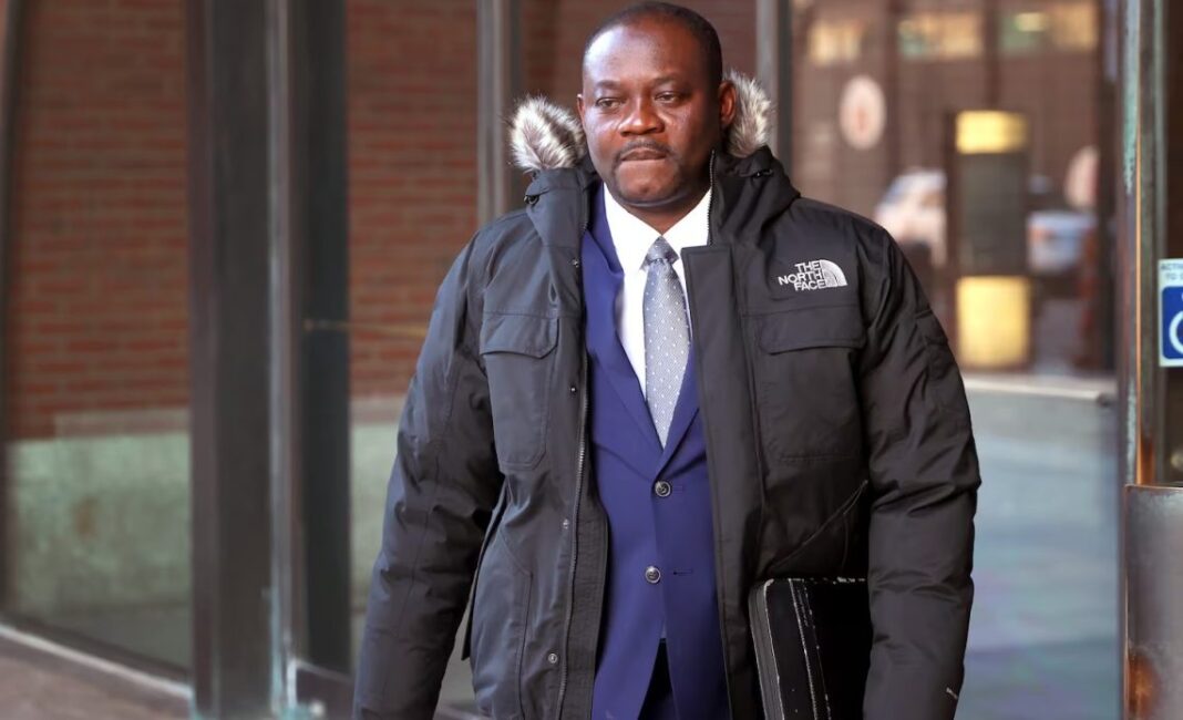 Exalcalde haitiano declarado culpable de mentir sobre abusos de derechos para obtener la residencia en EE.UU.