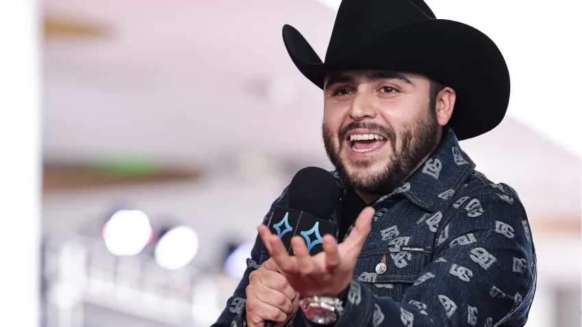 El cantante Gerardo Ortiz se declara culpable de dar conciertos a narcotraficantes mexicanos