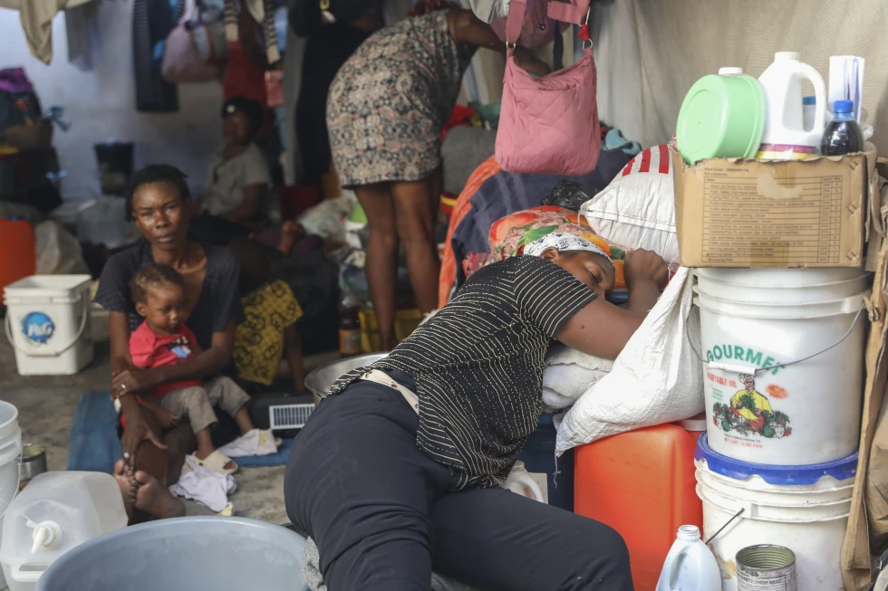 Pandillas desatan nuevo ataque en capital de Haití mientras la policía promete contenerlas