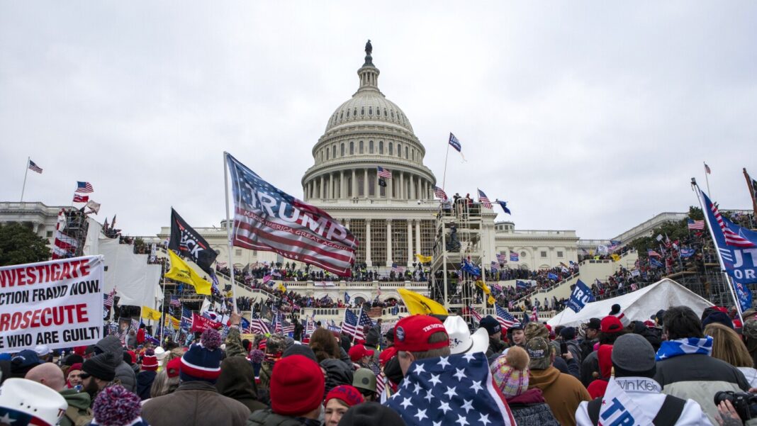 Protestan en la capital contra las políticas que impulsan Trump y su Gobierno