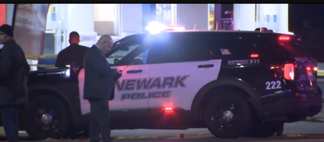 Tiroteo en Newark deja un policía muerto y otro herido, según sindicato policial