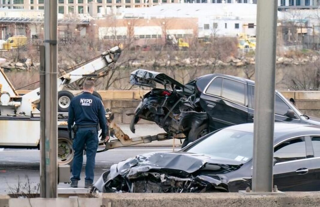 Motorista muerto en un accidente de tránsito en una autopista del Bronx