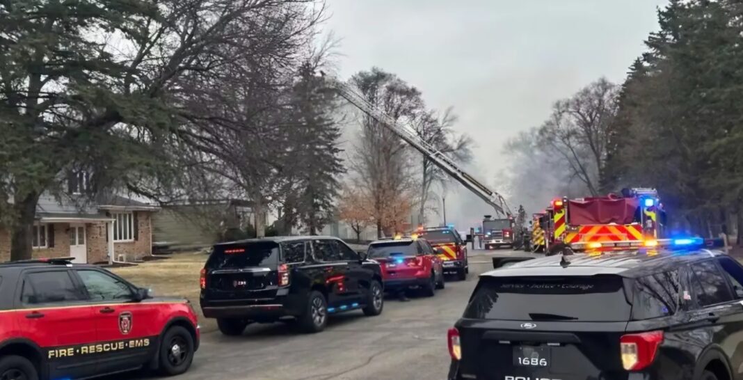 Avioneta se estrella en Brooklyn Park, Minnesota, causando incendio ; no hay sobrevivientes