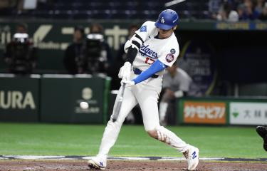 Shohei Ohtani mostró su poder con un jonrón en duelo de exhibición en el Tokyo Dome