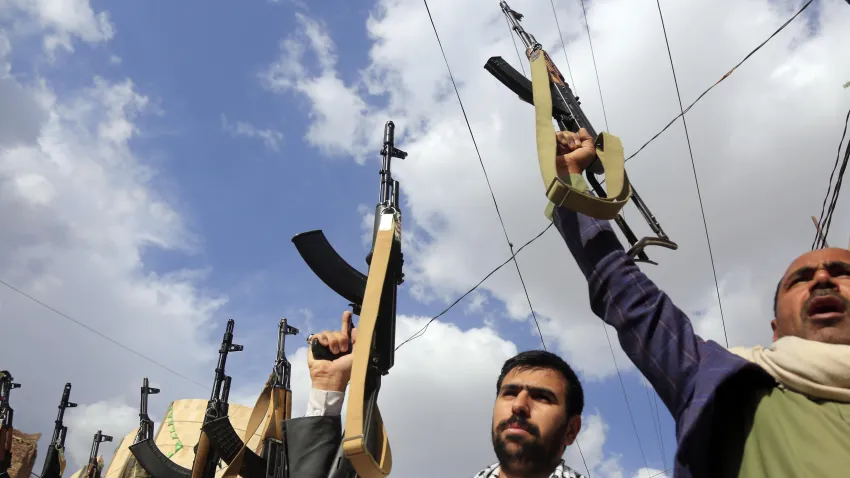 EEUU lanza ataques en Yemen contra hutíes y emite nueva advertencia a Irán