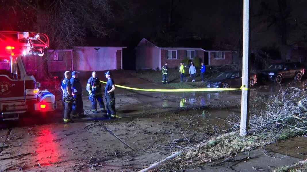 Devastador tornado deja 10 muertos en Missouri; tormentas dejan otras 6 víctimas en Texas y Arkansas