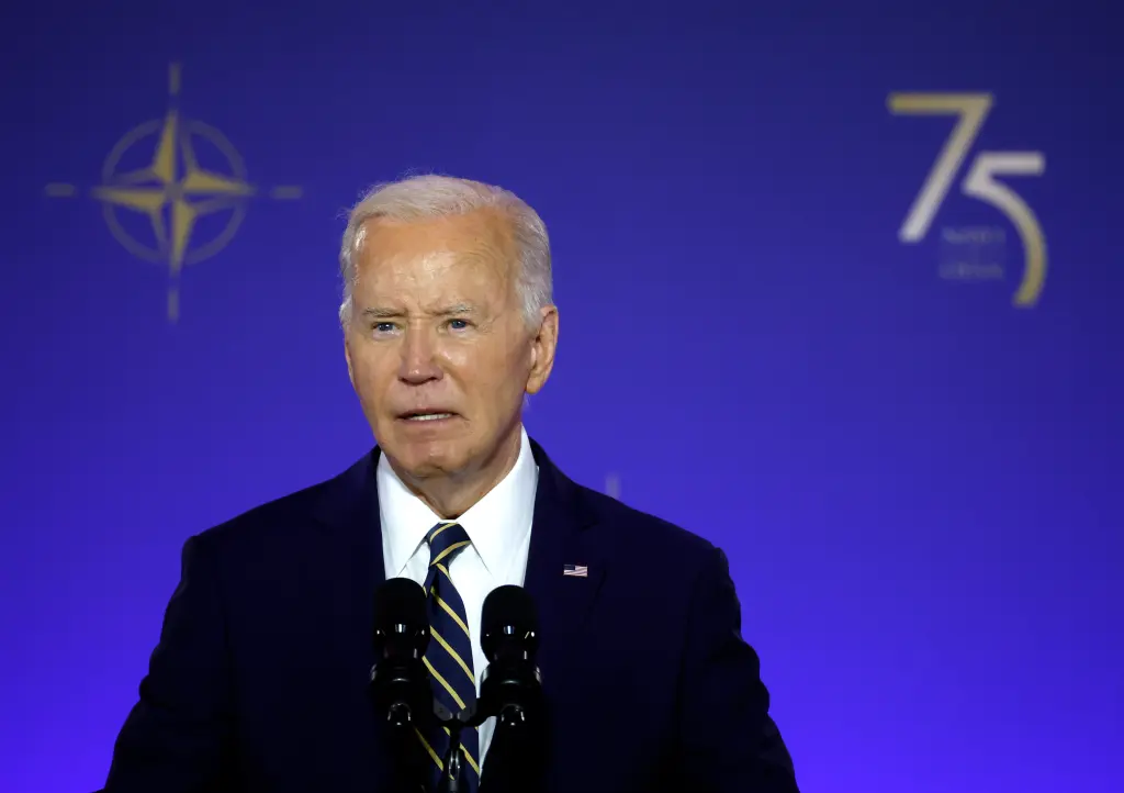 Exfuncionario de Biden da un duro golpe de realidad al expresidente mientras el partido se tambalea en las encuestas