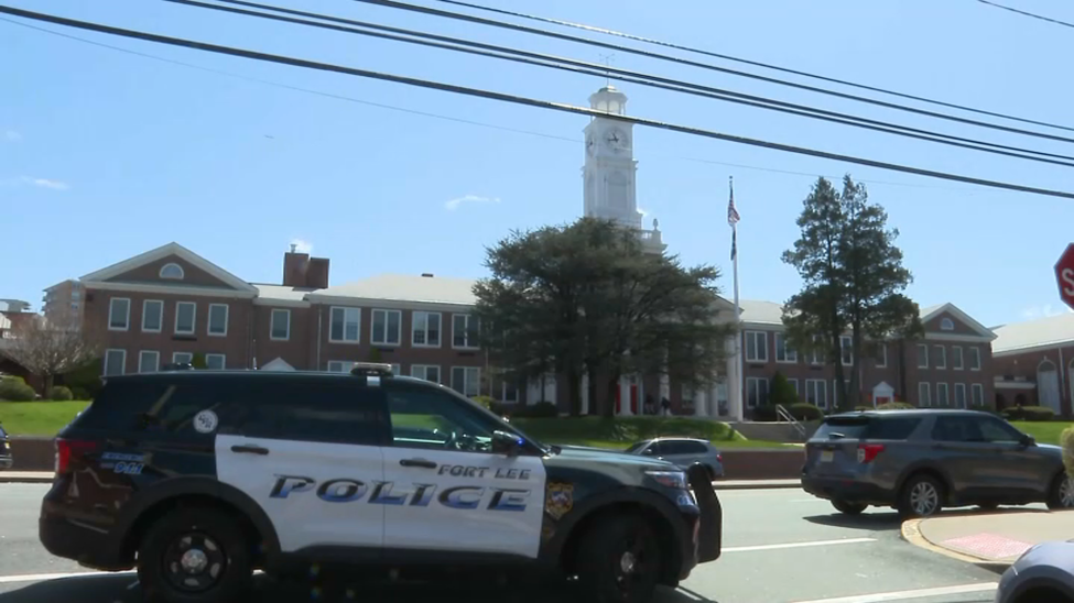 Apuñalan a un estudiante en escuela secundaria de Fort Lee, NJ