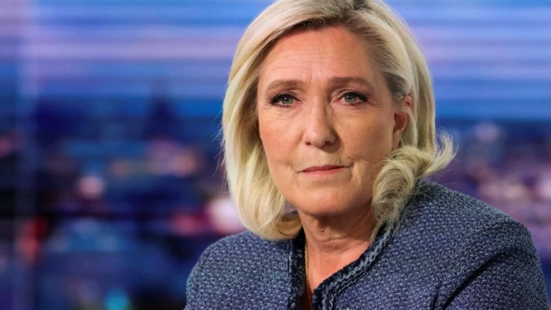 Agitado clima político en Francia tras condena a Marine Le Pen