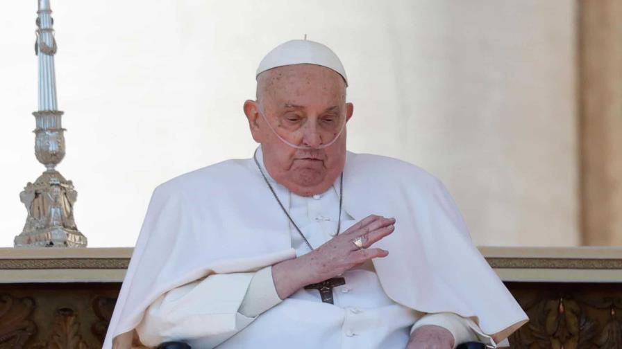 Papa Francisco regresa a la Plaza de San Pedro tras su convalecencia por problemas respiratorios