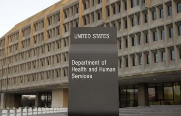 Comienzan los despidos en las agencias de salud de Estados Unidos