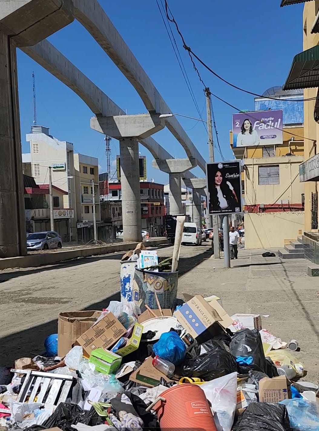 Alcalde de Santiago Ulises Rodríguez se vuelve más Espuma que Chocolate