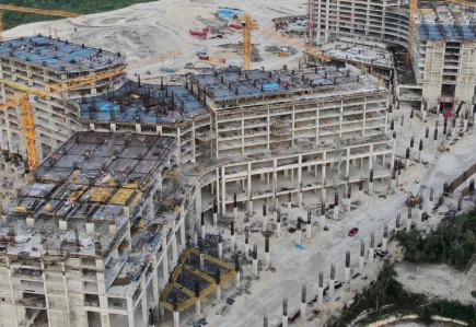 Tensión en Bávaro y Punta Cana Haitianos paralizan construcciones luego de marcha en Friusa