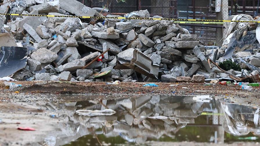 Parte de los escombros del desplome de la discoteca Jet Set fueron lanzados en el municipio de Santiago, RD