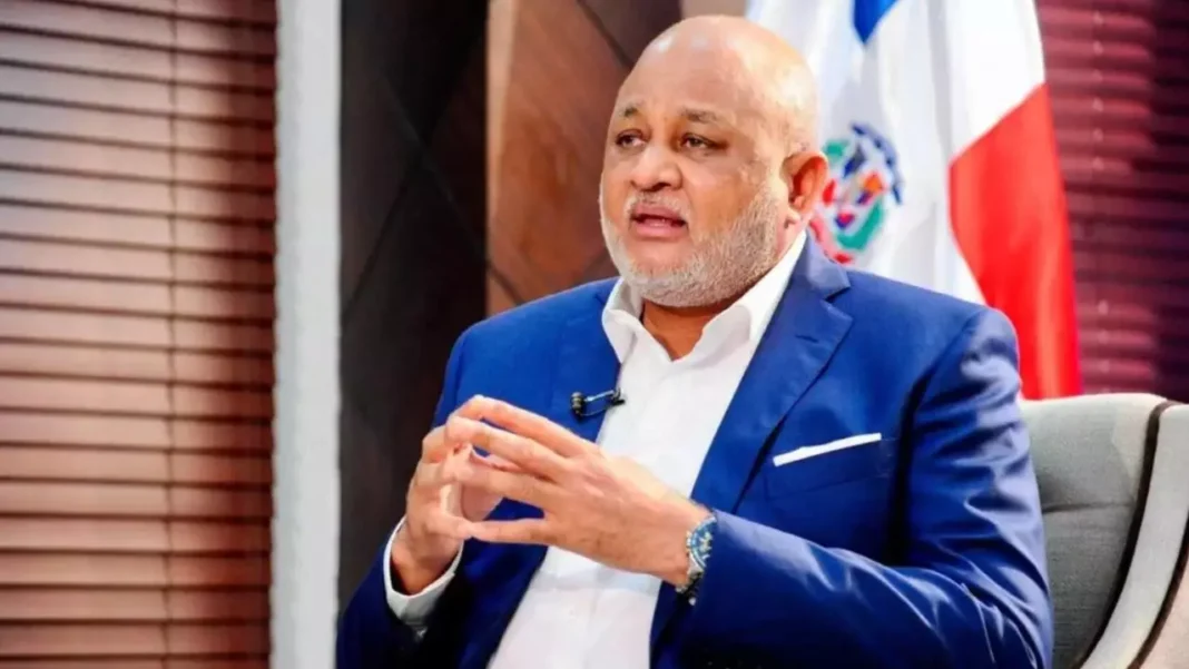 Exministro de Educación, Roberto Fulcar denuncia persecución y humillación contra sus seguidores en Minerd; dice cancelaron perremeístas enfermos