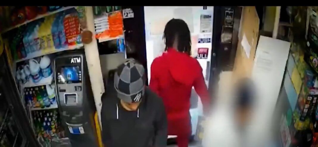 Bodegueros preocupados por robos y vandalismo en NY, en cambio autoridades dicen delincuencia en general ha bajado