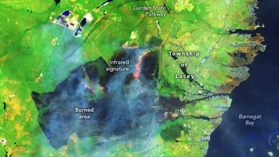 NASA muestra magnitud del daño por incendio forestal en NJ: sigue activo, aún con lluvia