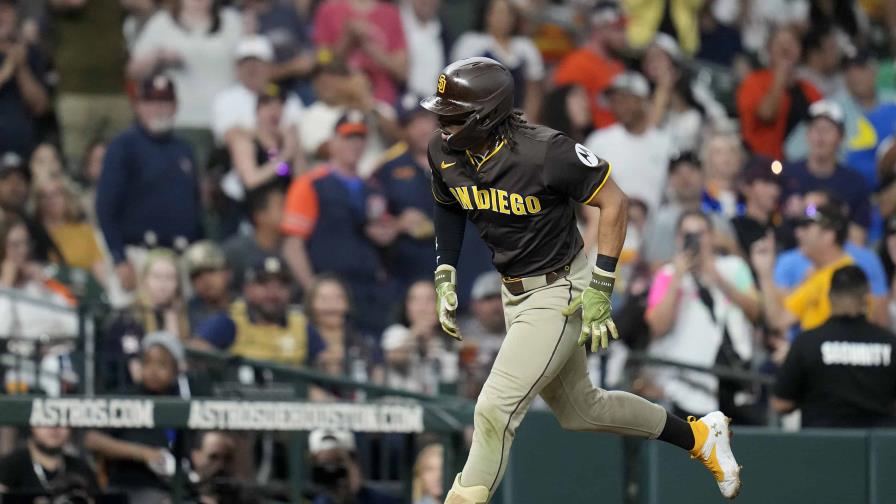 Fernando Tatis Jr. conecta cuadrangular y triple, Padres vencen 3-2 a Houston