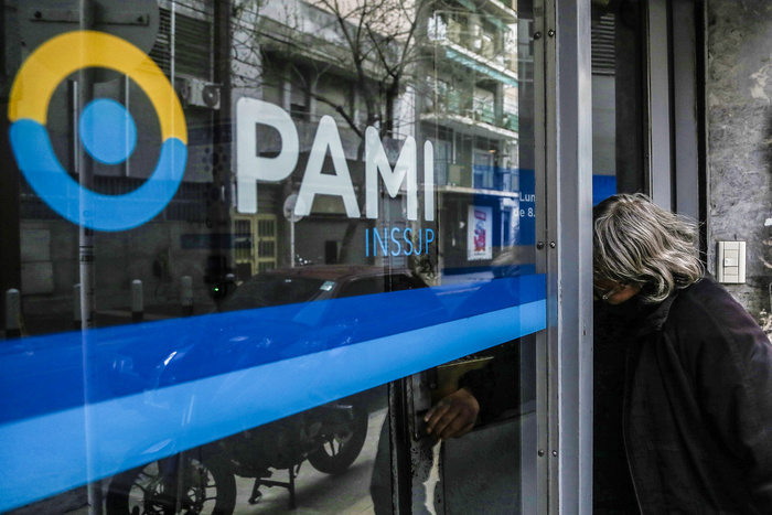 Escándalo de corrupción sacude programa social para los jubilados y pensionados de la Argentina