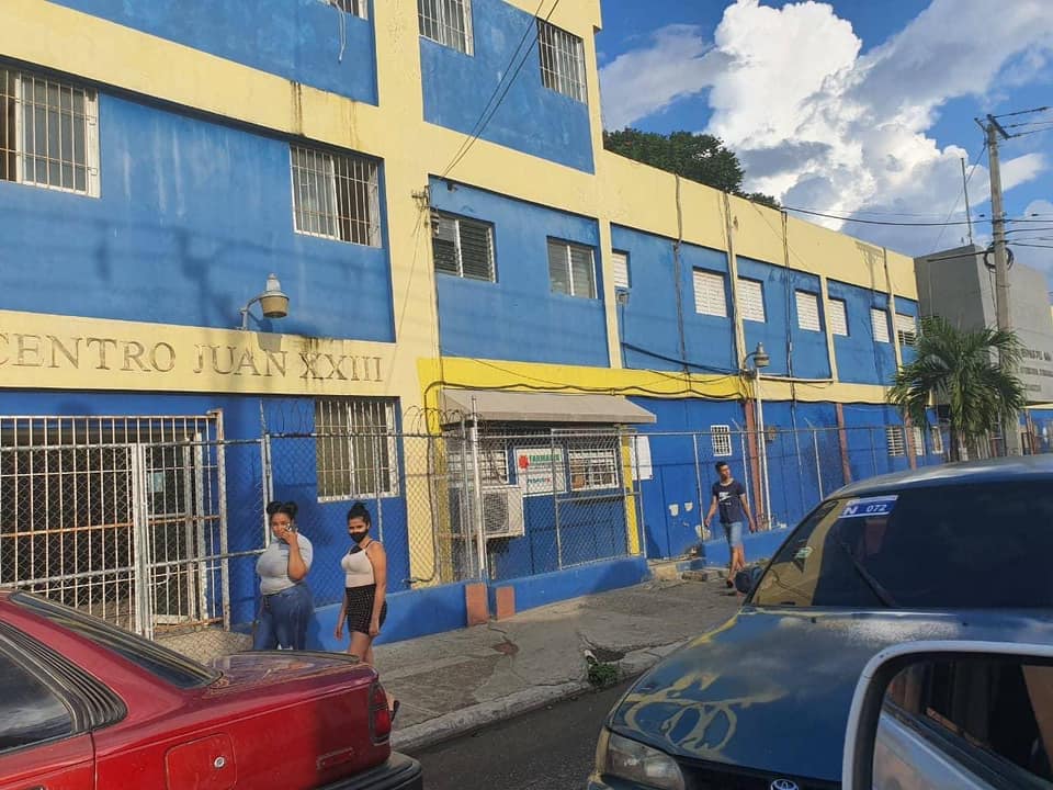 Colegio Médico convoca desde este miércoles a un paro nacional de labores por las cancelaciones de galenos, mientras Hospital Juan XXIII en Santiago debe ser declarado en estado de emergencia