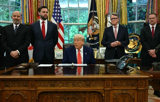 Trump anuncia un «acuerdo comercial histórico» con Reino Unido, el primero con otro país sobre la guerra de aranceles