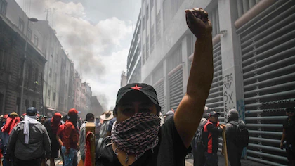 Coordinadora Nacional de Trabajadores de la Educación advierte a presidenta de México que no dejarán de protestar Coordinadora Nacional de Trabajadores de la Educación advierte a presidenta de México que no dejarán de protestar
