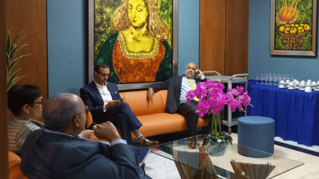 Dueño discoteca colapsada Jet Set Antonio Espaillat se presenta a la Procuraduría General de la República, a más de dos meses de tragedia Dueño discoteca colapsada Jet Set Antonio Espaillat se presenta a la Procuraduría General de la República, a más de dos meses de tragedia