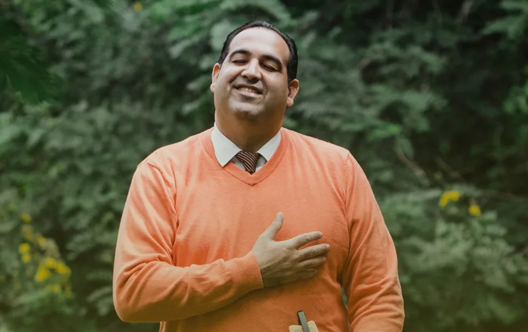 Cantautor Roberto Carlos Jorge presenta “Abrazados de Valor”, canción inspirada en la tragedia del Jet Set Cantautor Roberto Carlos Jorge presenta “Abrazados de Valor”, canción inspirada en la tragedia del Jet Set