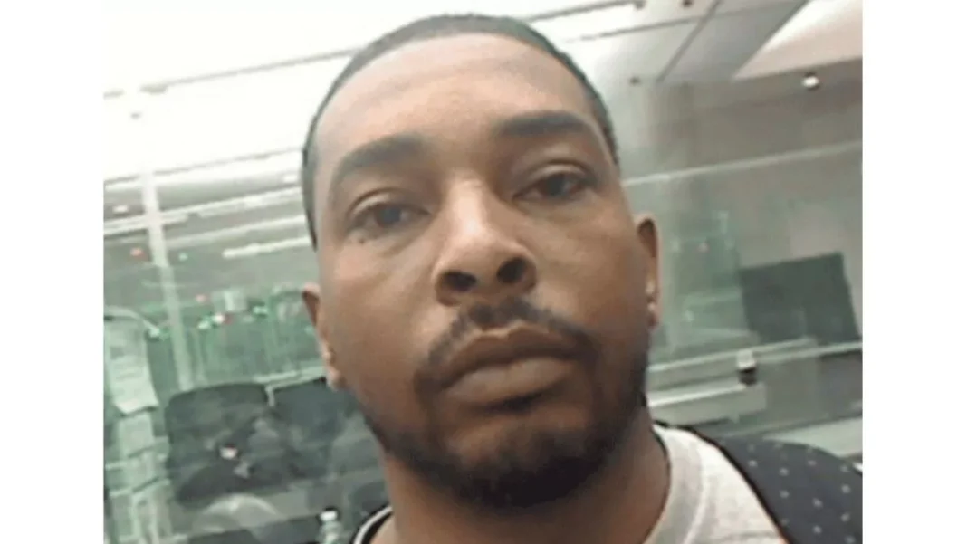 Alguaciles estadounidenses arrestan a dominicano buscado por el asesinato de 4 personas en NY el año pasado Alguaciles estadounidenses arrestan a dominicano buscado por el asesinato de 4 personas en NY el año pasado