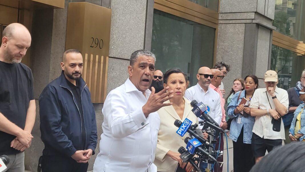 ICE negó acceso a congresistas de Nueva York a centro de detención de inmigrantes ICE negó acceso a congresistas de Nueva York a centro de detención de inmigrantes