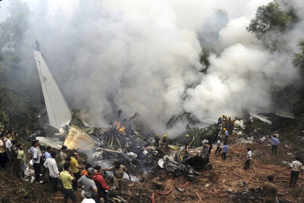 Unos 265 cuerpos recuperados tras siniestro del avión de Air India Unos 265 cuerpos recuperados tras siniestro del avión de Air India