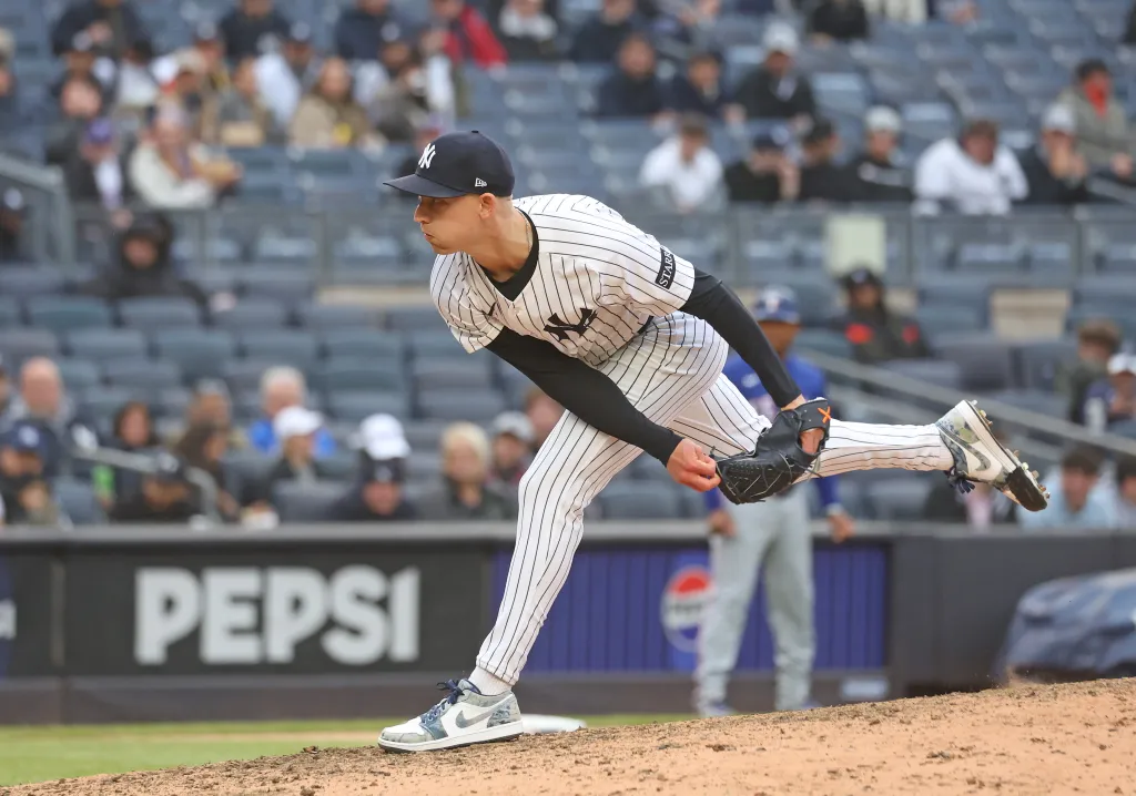 Uke Weaver se dirige a la lista de lesionados mientras el bullpen de los Yankees sufre un duro golpe