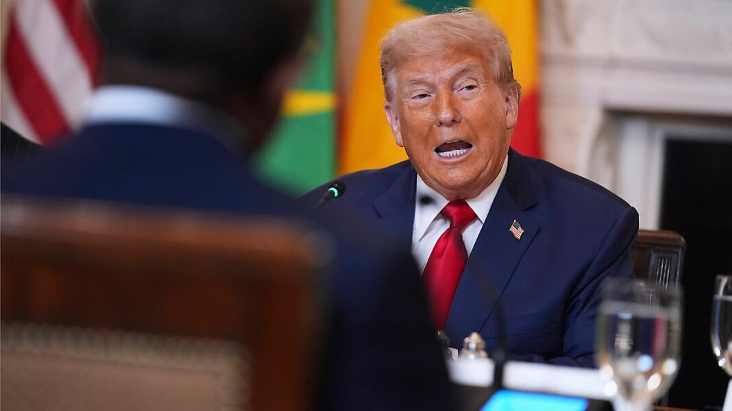 Trump impone aranceles del 50% a los productos procedentes de Brasil, alegando juicio es ‘caza de brujas’ contra Bolsonaro Trump impone aranceles del 50% a los productos procedentes de Brasil, alegando juicio es ‘caza de brujas’ contra Bolsonaro