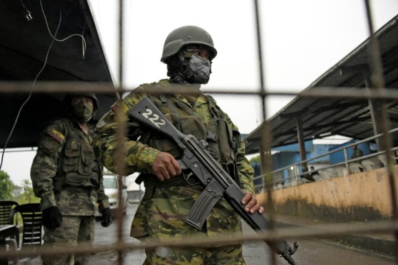 Una masacre en un billar deja siete muertos en Ecuador