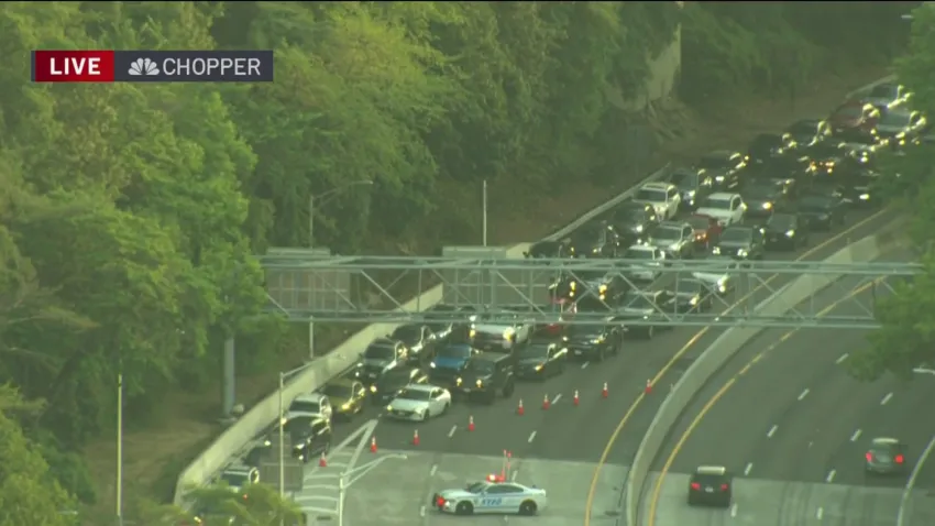 Aparatoso choque multivehicular en Bronx River Parkway deja 2 muertos; 1 persona detenida Aparatoso choque multivehicular en Bronx River Parkway deja 2 muertos; 1 persona detenida