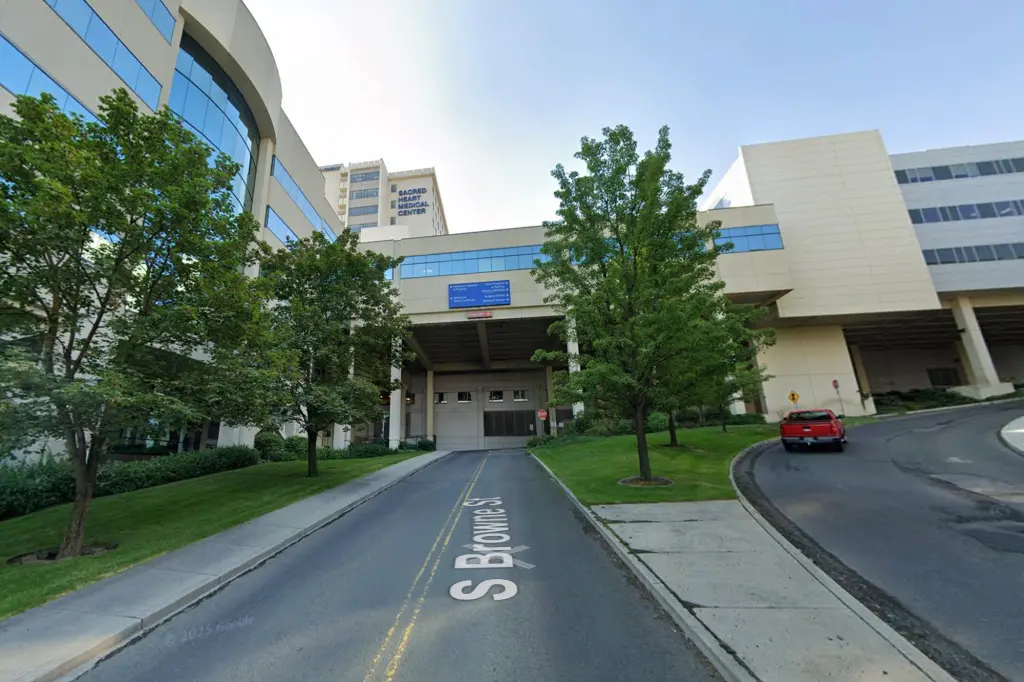 Hospital de Washington despide a quince enfermeras tras suicidio de paciente de 12 años Hospital de Washington despide a quince enfermeras tras suicidio de paciente de 12 años