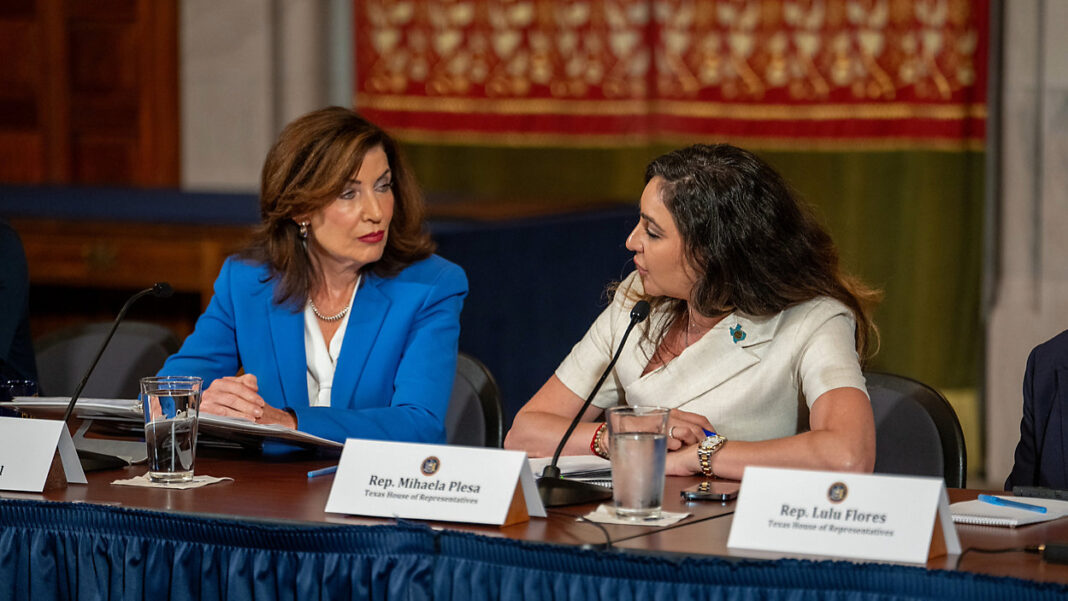 Nueva York apoya a demócratas de Texas y evalúa también redibujar su mapa electoral Nueva York apoya a demócratas de Texas y evalúa también redibujar su mapa electoral