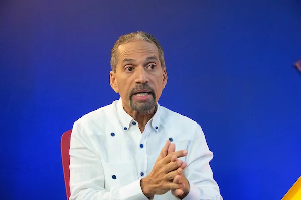 Efemérides Patrias llama “rastreros y ratas” a grupo LGBT distorsionó Himno Nacional dominicano Efemérides Patrias llama “rastreros y ratas” a grupo LGBT distorsionó Himno Nacional dominicano