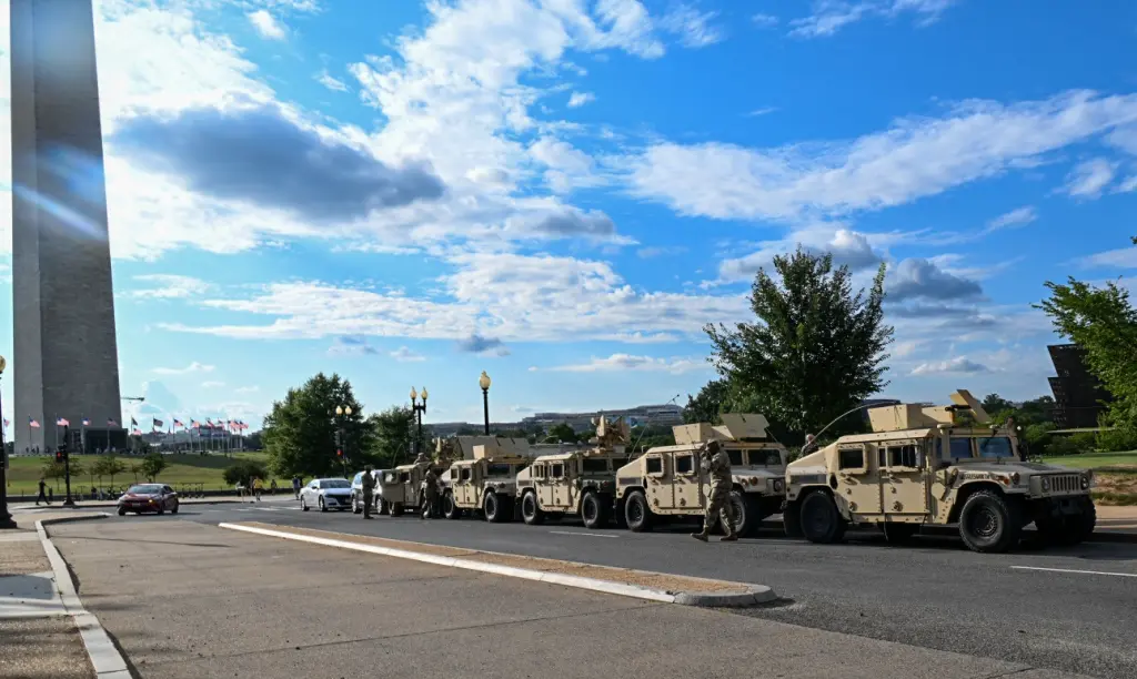 La Guardia Nacional sale a las calles de DC en apoyo a la ofensiva de Trump contra el crimen: La Guardia Nacional sale a las calles de DC en apoyo a la ofensiva de Trump contra el crimen: