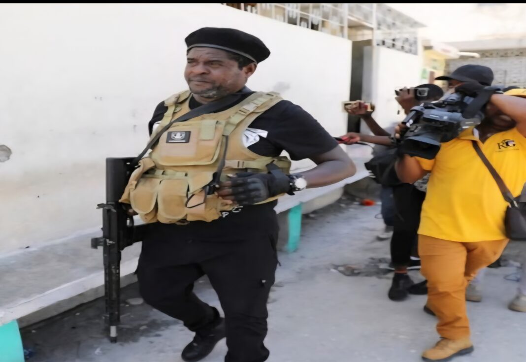 Líder de bandas amenaza con derrocar al Consejo Presidencial de Transición de Haití Líder de bandas amenaza con derrocar al Consejo Presidencial de Transición de Haití