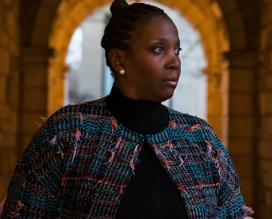 Trump destituye a gobernadora de la Reserva Federal por supuestas acusaciones de fraude hipotecario